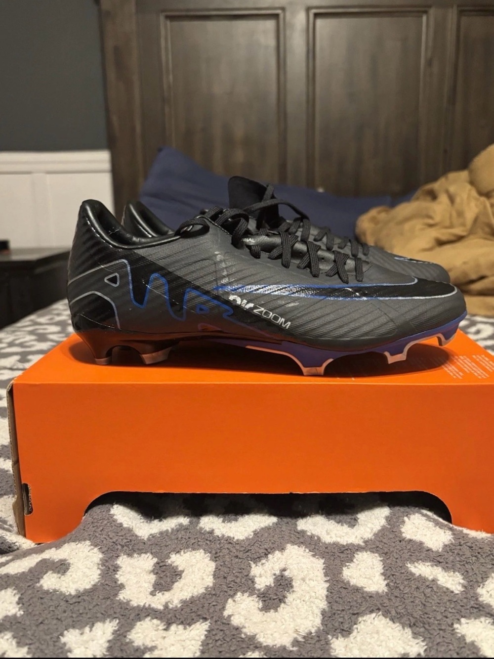 New Nike Zoom Mercurial Vapor 15 Academy MG ‘Shadow Pack’ 
(Men’s 6)